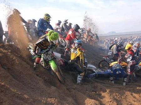 La Weston Beach Race 2009 cancelada por un accidente múltiple