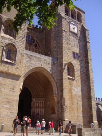 Évora:  romanos, árabes y cristianos ( II )