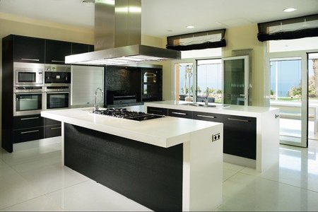 Novedades en materiales compactos sintéticos para la cocina Mesones en porcelanato de cocina