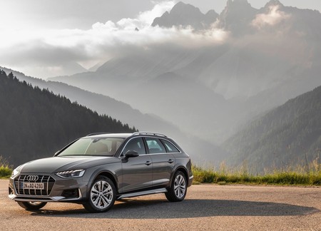Audi A4 Allroad Quattro 2020 1600 02