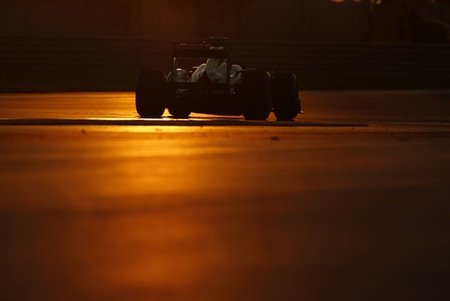 GP de Abu Dhabi F1 2011: gran victoria de Lewis Hamilton, segundo para Fernando Alonso