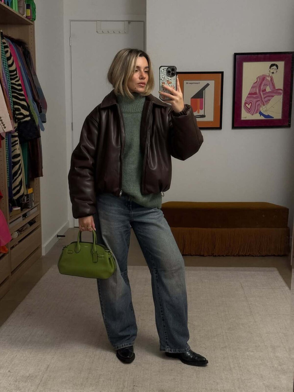 Ni Salomon ni Hoka: las zapatillas que ahora llevan las modernas son estas nuevas New Balance color caramelo