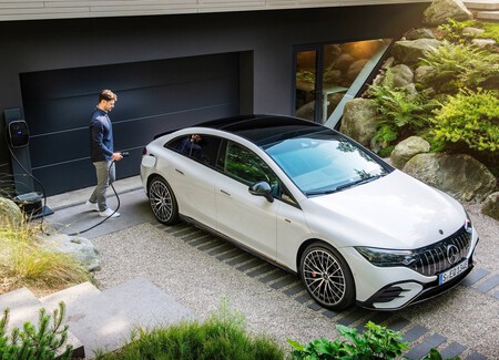 Mercedes Benz Eqe 53 Amg 2023 1600 05