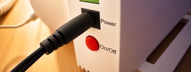 Siempre he leído que el router se reinicia pulsando el botón de encendido. Los fabricantes no dicen lo mismo