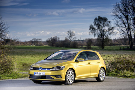 El Volkswagen Golf estrena versión 1.5 TSI de 130 CV: un micro híbrido con desconexión de cilindros