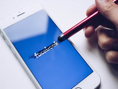 1.000 dólares por dejar de usar Facebook durante un año: un estudio muestra cuánto valoran los usuarios su perfil 