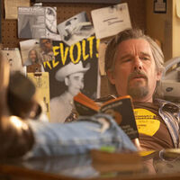 Ethan Hawke seguirá sabiendo demasiado y 'Verdades ocultas' tendrá temporada 2. Disney renueva su estupendo noir 