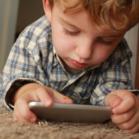 Claves para entender a la Generación Alfa, los niños nativos digitales nacidos después de 2010