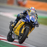 Andrea Locatelli gana en Barcelona y se proclama campeón del mundo de Supersport