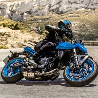 Suzuki tiene en el horno dos hermanitas más radicales de su naked GSX-8S: una es deportiva, y luchará con la Yamaha R7