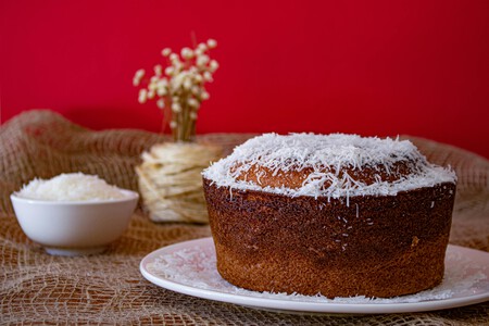 Postre de coco con solo 4 ingredientes: queda esponjoso y con un gran sabor