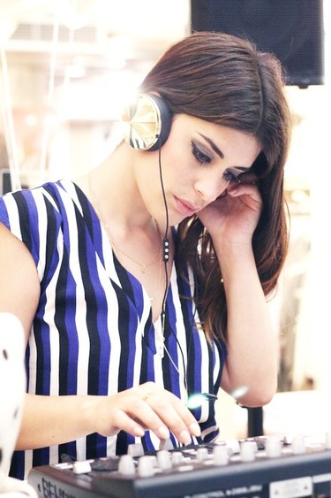 El viernes hace ¡chas! y aparece a tu lado