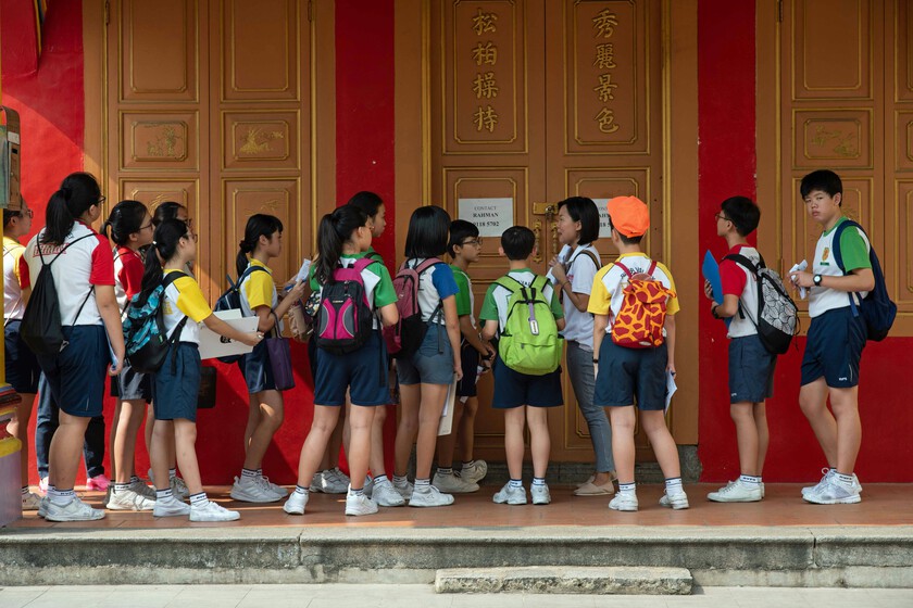 Si la pregunta es cómo acabar con el "bullying" en las aulas, Singapur lo tiene claro: azotando a niños con una vara