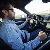 Caímos en la trampa de las prestaciones y nos olvidamos de disfrutar. Los cambios manuales serán más lentos pero tienen algo que nunca tendrá un automático: alma 