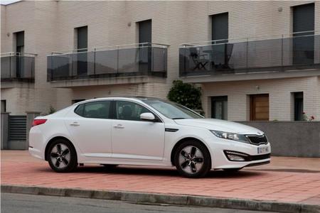 Kia Optima híbrido - vista lateral