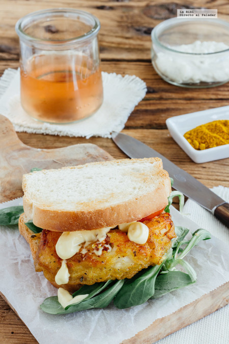 Sándwich de pescado al curry. Receta fácil