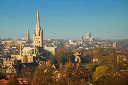 ¿Te atreves a darte un baño de historia visitando 7 ciudades medievales Made in England?