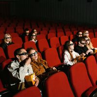 Por fin buenas noticias para las salas de cine. Universal acaba de aumentar el tiempo de exclusividad en cines de sus películas 