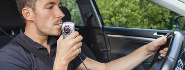 A partir de 2026 los autos nuevos tendrán un alcoholímetro integrado para evitar que manejes borracho en Estados Unidos