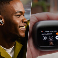 A precio de outlet los auriculares JBL con pantalla, cancelación activa de ruido híbrida y hasta 50 horas de batería 