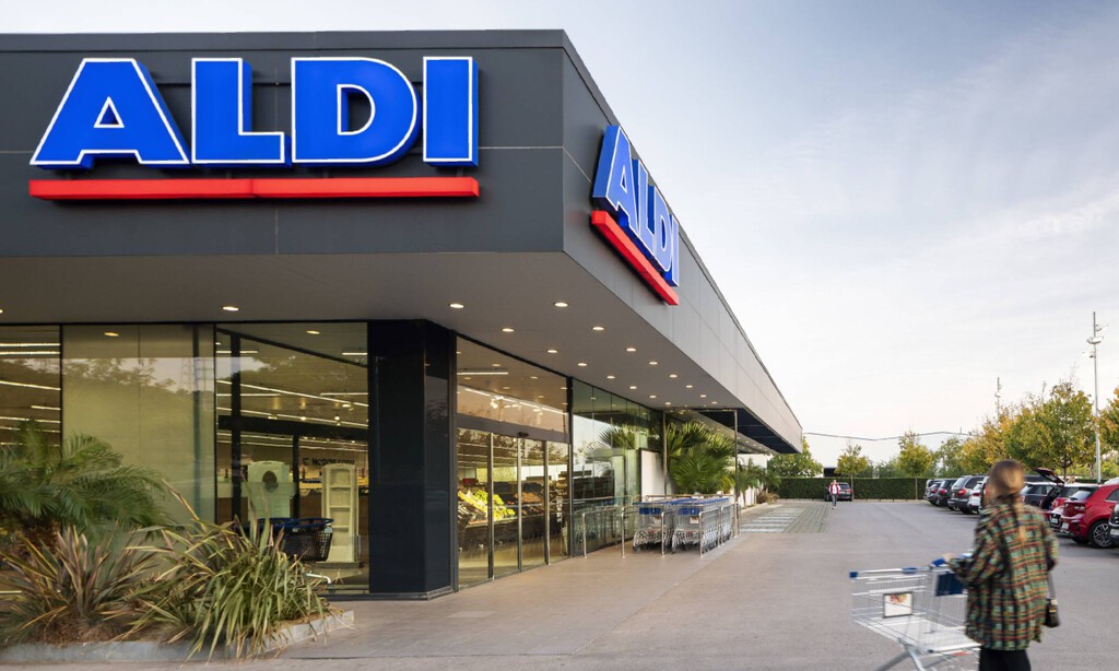Hoy llega a Aldi (y a mitad de precio) la baliza V16 que necesitas para evitar las primeras multas que ya están llegando
