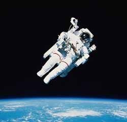 Un paseo de hora y media por el espacio: 28 millones de euros