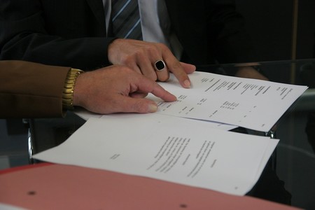 ¿Qué va a cambiar con la derogación de la reforma laboral? (III) La prioridad de los convenios de empresa sobre los sectoriales