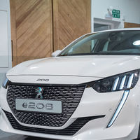 Ya se conoce el precio del Peugeot e-208 en Francia: desde 32.100 euros para este utilitario eléctrico