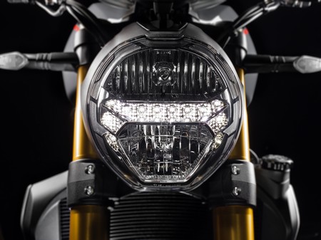 Ducati Monster 1200 2017 000