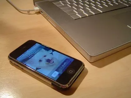 オリジナルのiPhone 2