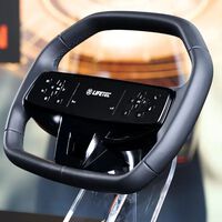 Han tenido que reinventar algo tan sencillo como el airbag porque a alguien le ha parecido buena idea poner una pantalla en el volante