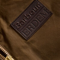 Barbour rebaja su chaqueta más calentita al 70% de descuento para que el frío no te pille desprevenida el próximo invierno