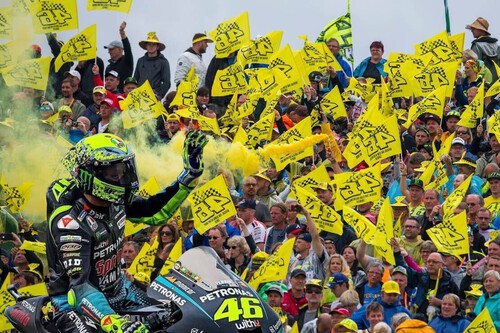 Antes de Valentino Rossi todo esto era campo: la última ráfaga por el relevo de Ángel Nieto como padrino de MotoGP  