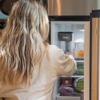 El truco de un técnico en neveras que casi nadie conoce: ayuda a ahorrar en la factura de luz y alarga su vida útil