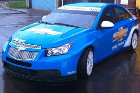 Debuta en pista el Chevrolet Cruze 2011