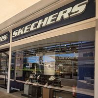 Skechers triunfa con las botas más calentitas que no dejaremos de llevar esta temporada y El Corte Inglés las tiene rebajadas