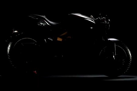 ¿Qué están tramando en Varese? Se llama MV Agusta RVS, una "hyperbike" que juega al despiste