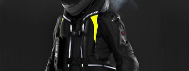 El airbag de moto como prenda de moda, o cómo la DGT quiere popularizar este elemento de seguridad