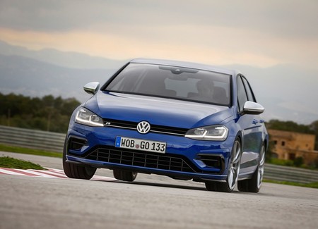 ¡Confirmado! Volkswagen traerá Golf R, Golf facelift y Terramont a México este año