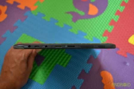 Hannspree Serie T74, conectores