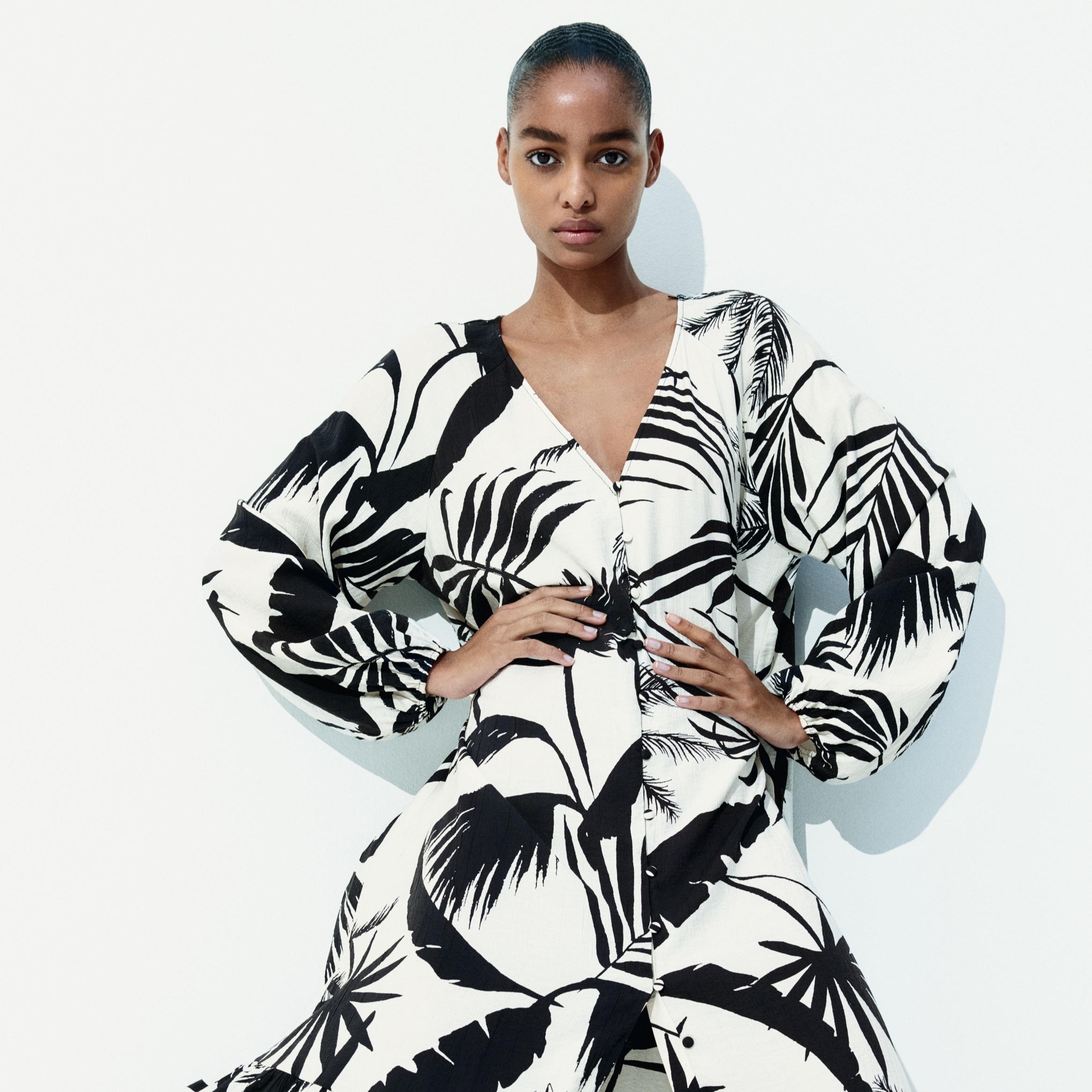 Vestido de crepé con cinturón de anudar