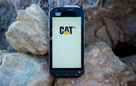 CAT S60, análisis: sí, lo que ves es un smartphone y lo aguantará casi todo