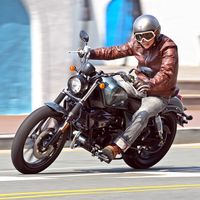 Más potencia, estética musculada y precio contenido para la nueva Hyosung GV250 Aquila DR