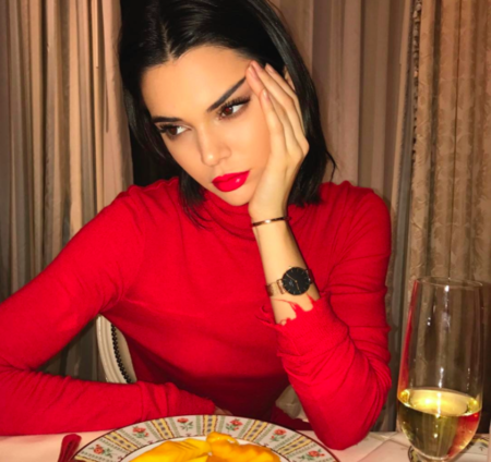 Le roban las joyas a Kendall Jenner ¡Esta familia no gana para disgustos!
