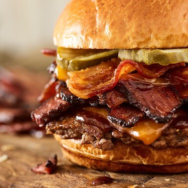 La verdadera historia de las 'smash burger': el lucrativo invento de un espabilado empresario de Kentucky 