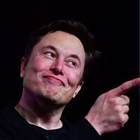 Elon Musk amenaza con "aniquilar" a Bill Gates si sigue apostando millones en bolsa a que Tesla va a seguir hundiéndose