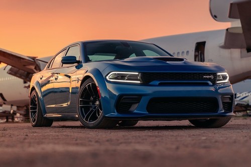 Dodge Charger SRT Hellcat Widebody, tan ancho como sus 707 caballos galopando a 315 km/h