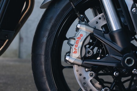 Triumph Speed Twin Breitling Edition 012