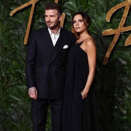 La alfombra roja de los British Fashion Awards muestra cómo llevar (sin miedo) color en nuestros looks de fiesta