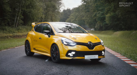 Renault sigue poniéndonos los dientes largos con el Renault Clio R.S.16: ¿estará en París?